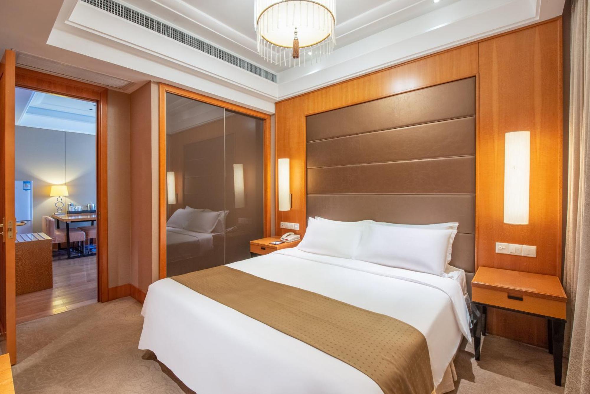 Holiday Inn Hangzhou CBD, an IHG Hotel Bagian luar foto